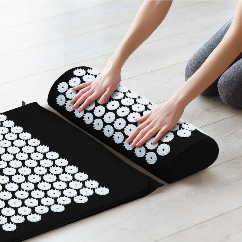 kilimok-masazhno-akupunkturnij-acupressure-mat-04-1.jpg