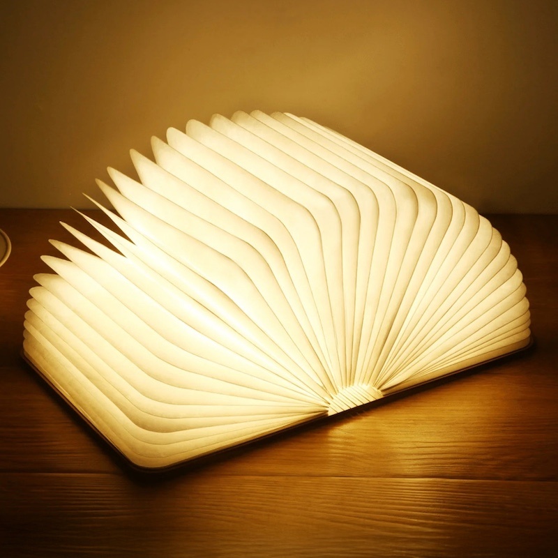 skladana-nastilna-led-lampa-kniga-z-usb-zaryadkoyu-book-lamp-01.jpg