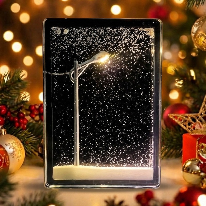 Новогодний светильник со снежной сценой для праздничного декора