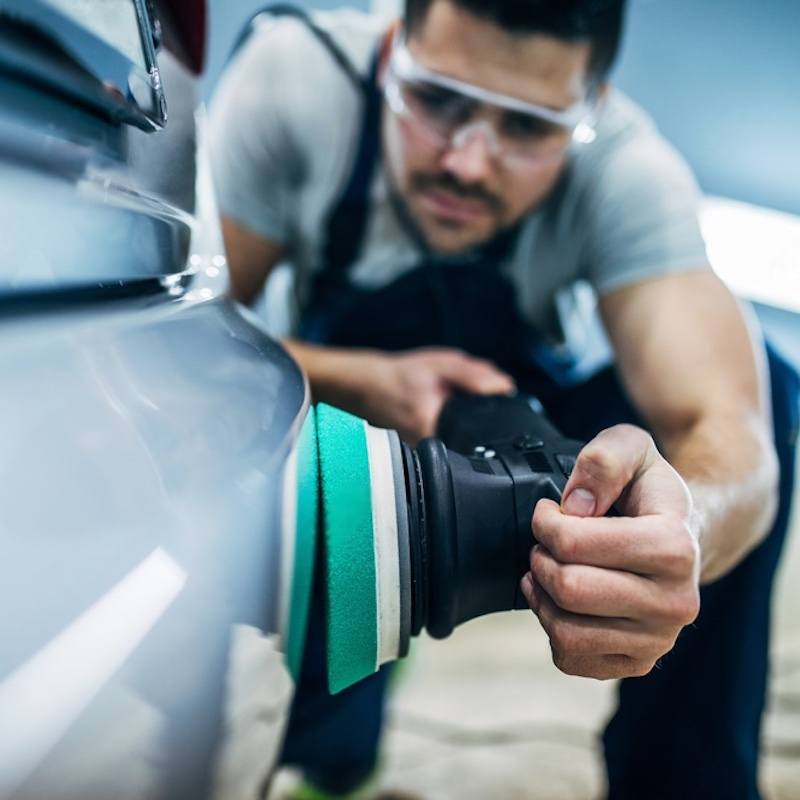 Полировальная аккумуляторная машинка с насадками