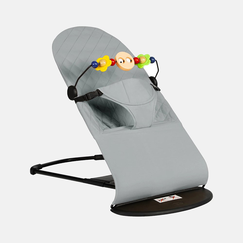 krislo-goydalka-balance-soft-shezlong-dlya-novonarodzhenykh-yaskravi-figurky-01