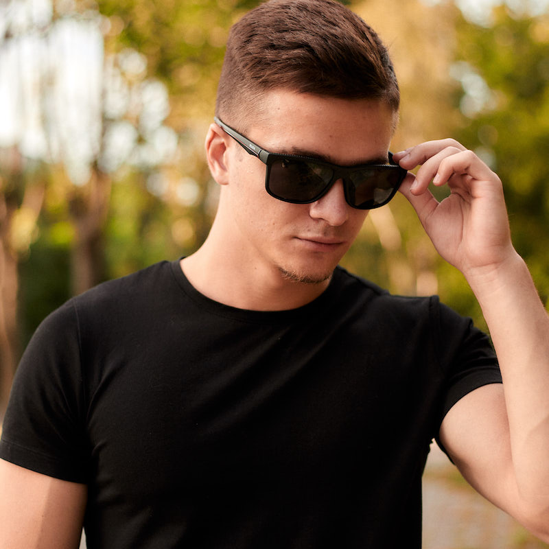Брендовые мужские солнцезащитные очки PR002